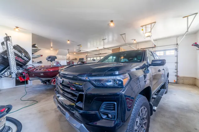 $975,000 | 493 North 414 East, Valparaiso, IN 46383