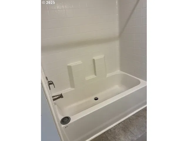 $299,900 | 3108 Southwest River View Drive, Pendleton, OR 97801