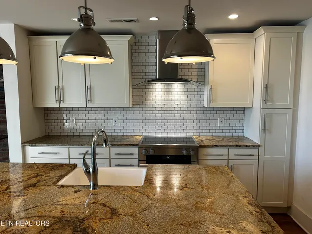 $2,750 | 211 Mews Way, Knoxville, TN 37917