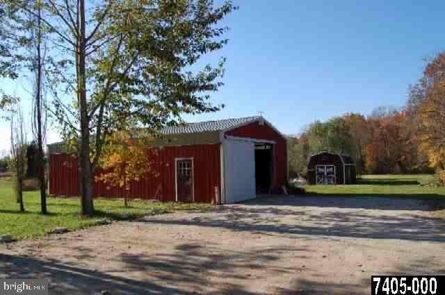 460 St Lukes Road Littlestown, PA 17340 - Photo 8 of 9