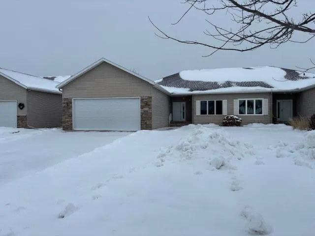 $399,900 | 626 43rd Avenue South, Moorhead, MN 56560