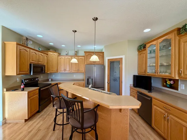 $399,900 | 626 43rd Avenue South, Moorhead, MN 56560