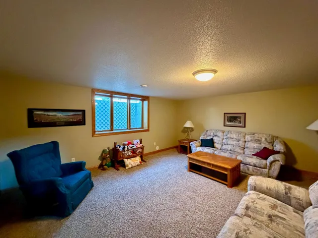 $399,900 | 626 43rd Avenue South, Moorhead, MN 56560