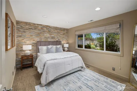 $5,599,998 | 3215 78th Place Northeast, Medina, WA 98039