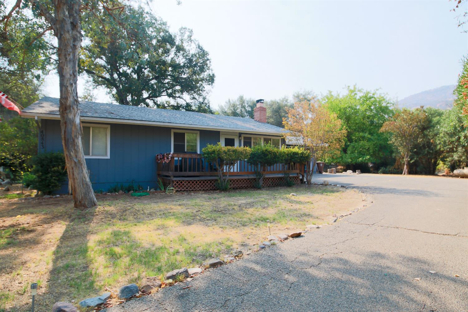 40843 Cherokee Oaks Drive Three Rivers, CA 93271 - Photo 2 of 29 Gallery Image 2