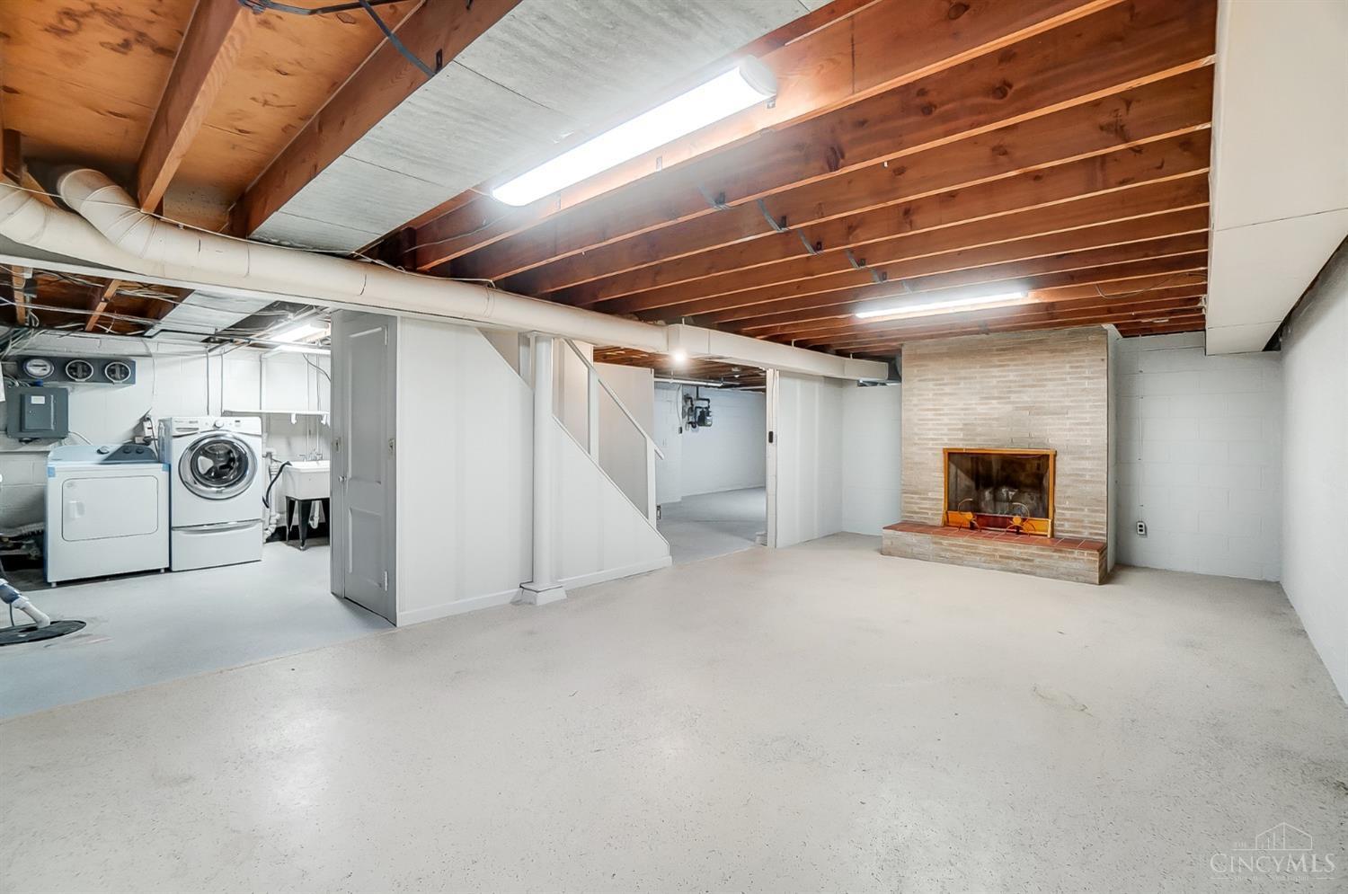 3673 Boomer Road Cincinnati, OH 45247 - Photo 18 of 26