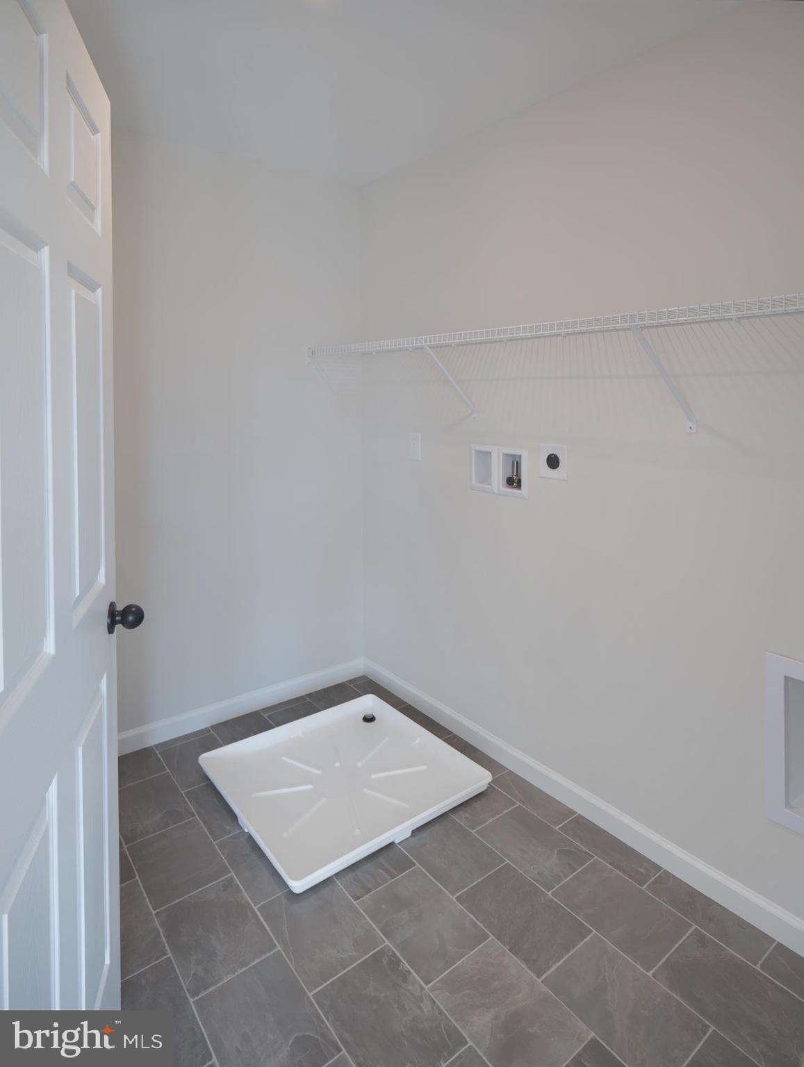 232 West Side Drive Lititz, PA 17543 - Photo 25 of 27 a view of an empty room