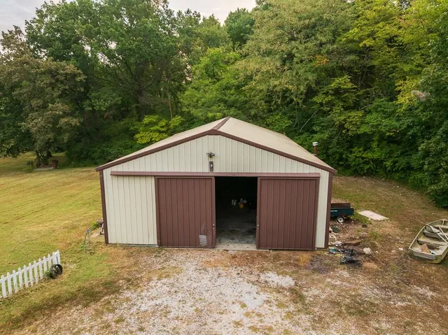 $391,250 | 466 Northwest 391 Road, Clinton, MO 64735