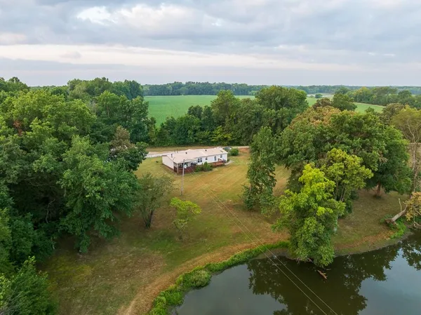 $360,000 | 466 Northwest 391 Road, Clinton, MO 64735