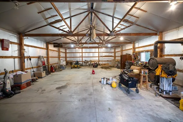 $360,000 | 466 Northwest 391 Road, Clinton, MO 64735