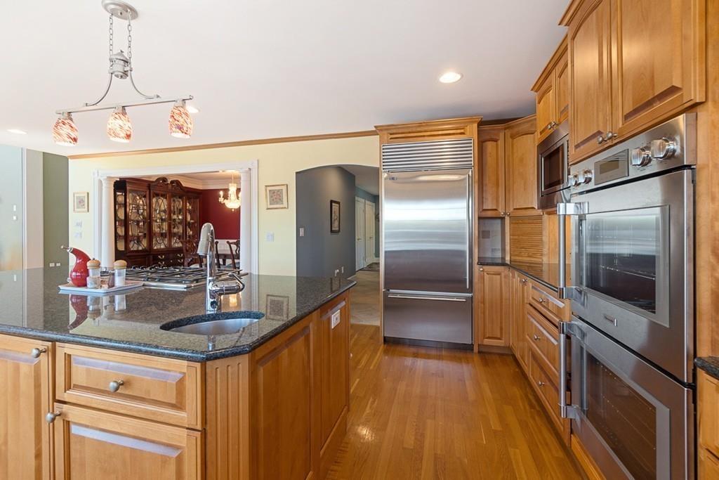 647 Reservoir Road Lunenburg, MA 01462 - Photo 16 of 42