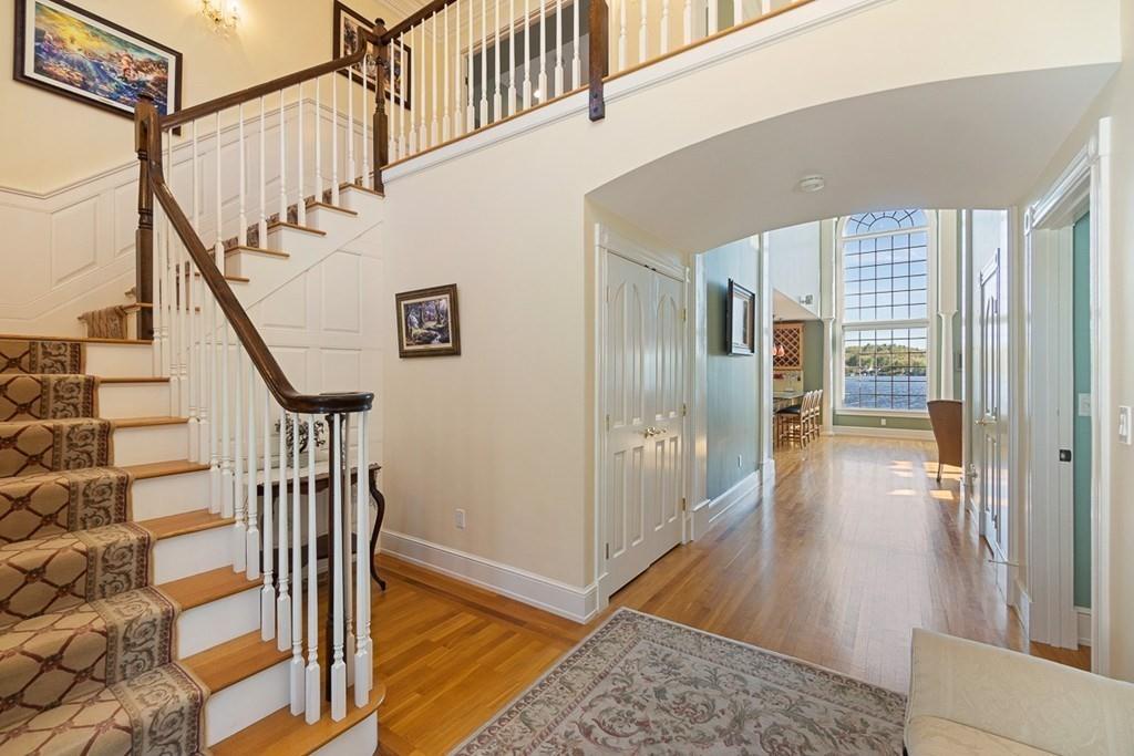 647 Reservoir Road Lunenburg, MA 01462 - Photo 4 of 42