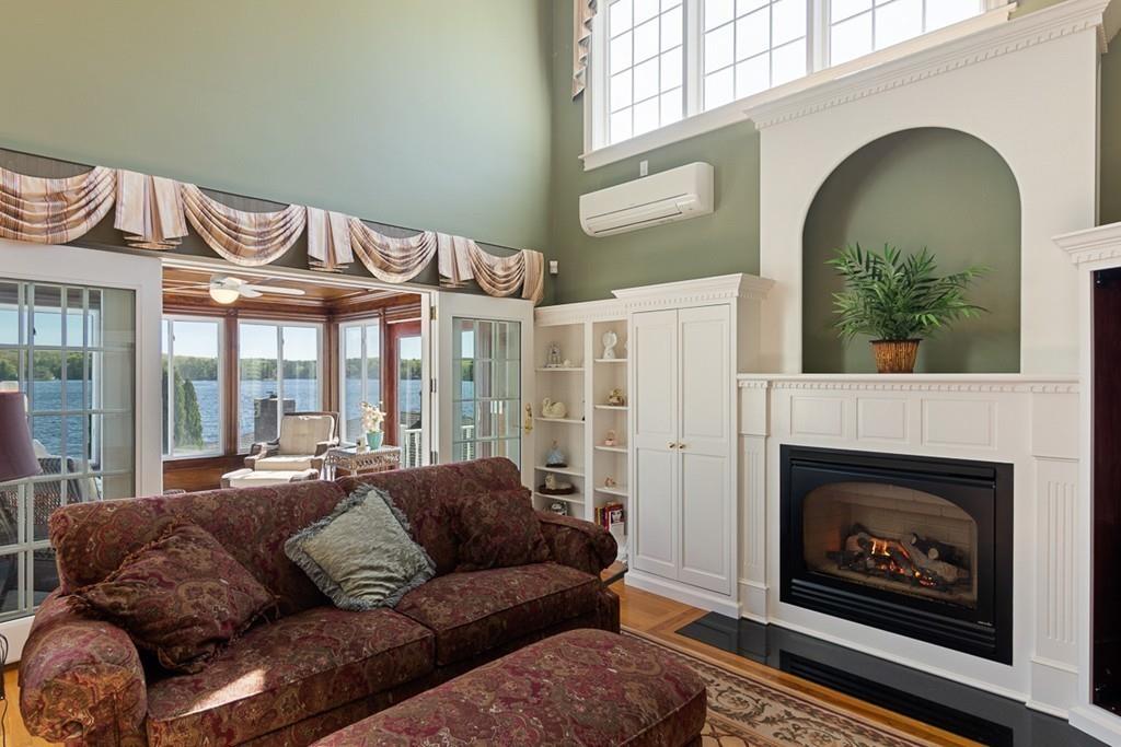647 Reservoir Road Lunenburg, MA 01462 - Photo 8 of 42