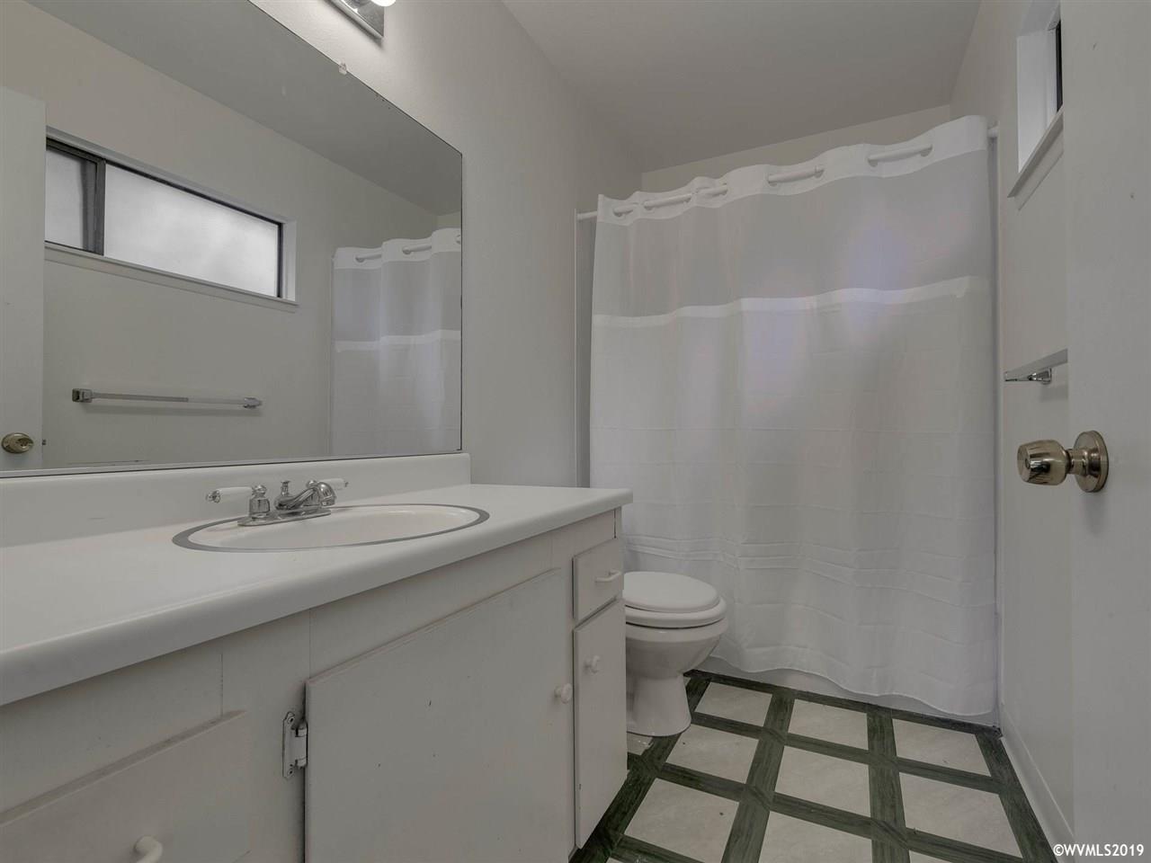 7736 Southwest Barnes Road Portland, OR 97225 - Photo 19 of 32 Gallery Image 19