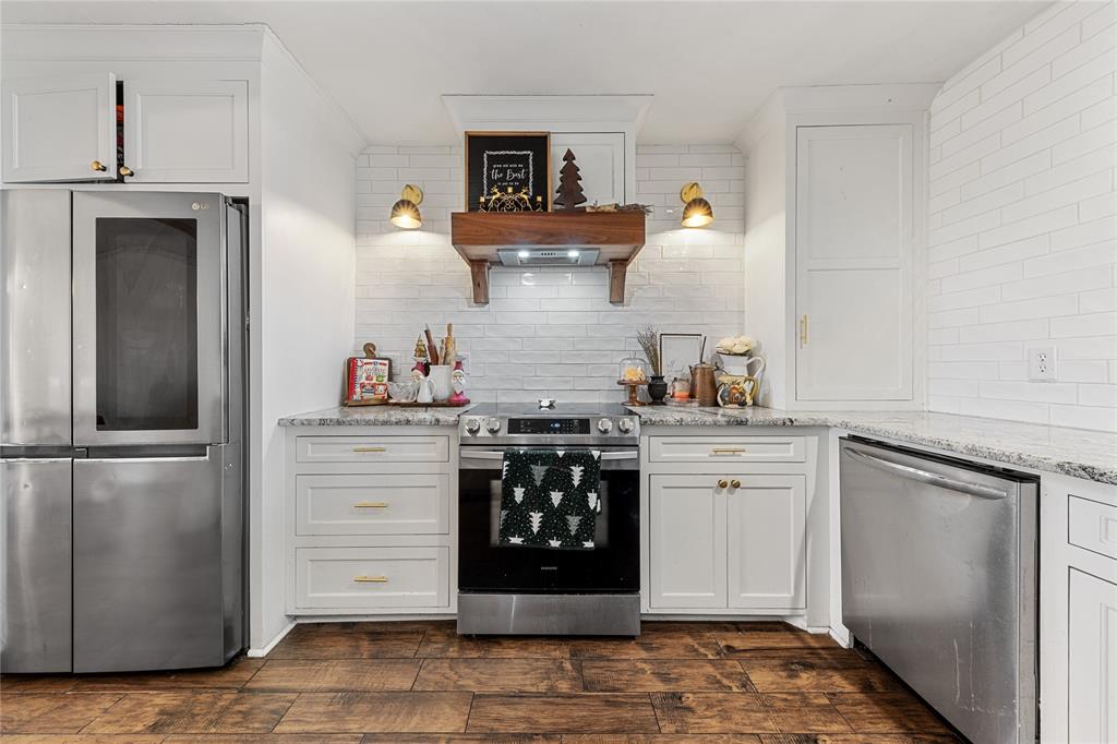 5087 Farm To Market Road 69 Como, TX 75431 - Photo 5 of 23