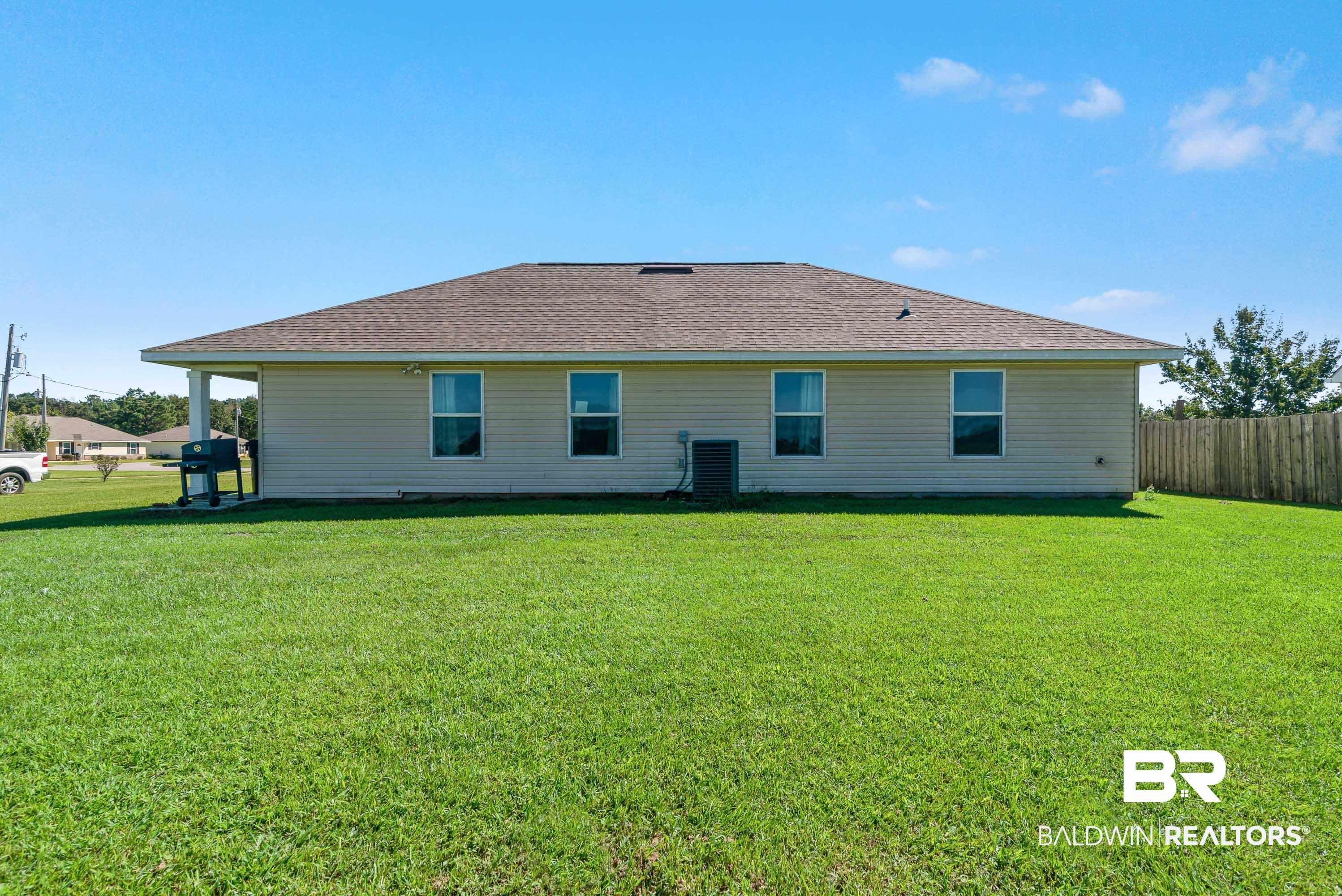 134 Eagle's Loop Robertsdale, AL 36567 - Photo 3 of 20