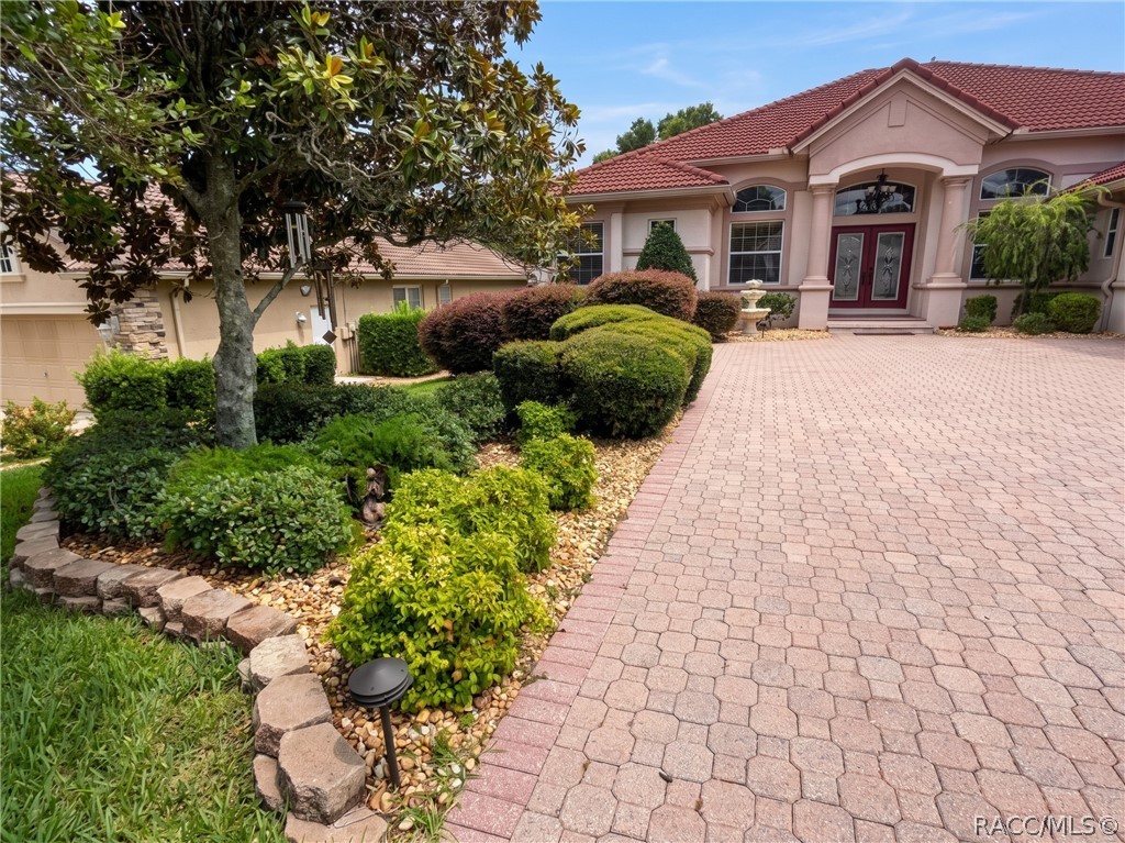 286 West Redsox Path Hernando, FL 34442 - Photo 2 of 62