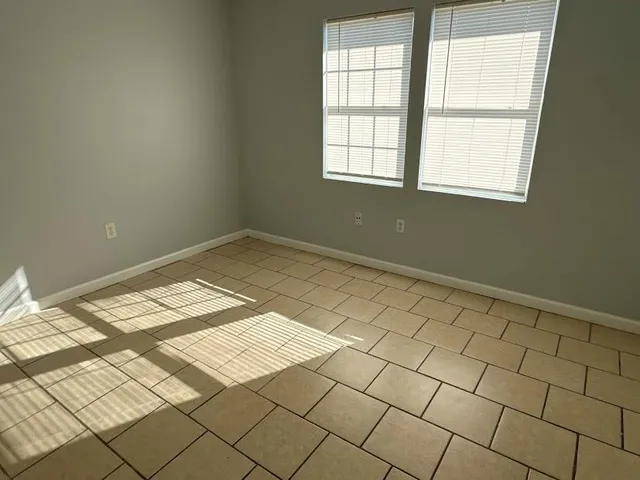 $950 | Undisclosed Address, Bridge City, LA 70094