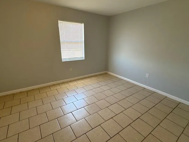 $950 | Undisclosed Address, Bridge City, LA 70094