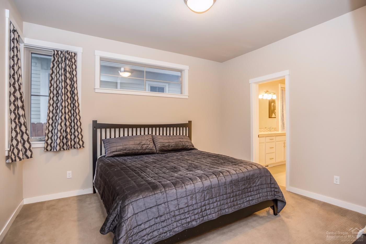 63178 Iner Loop Bend, OR 97701 - Photo 11 of 25 Additional Photo