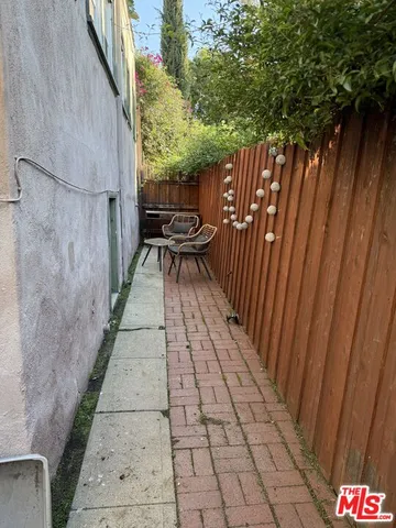 $2,600 | 1667 Golden Gate Avenue, Los Angeles, CA 90026