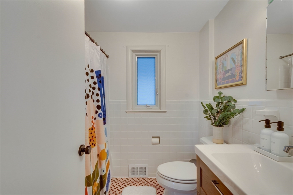 21 Samoset Road Winchester, MA 01890 - Photo 26 of 39 Gallery Image 26