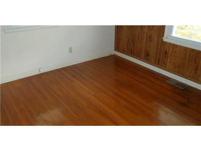 261 Danhurst Road Columbus, OH 43228 - Photo 7 of 10 Gallery Image 7