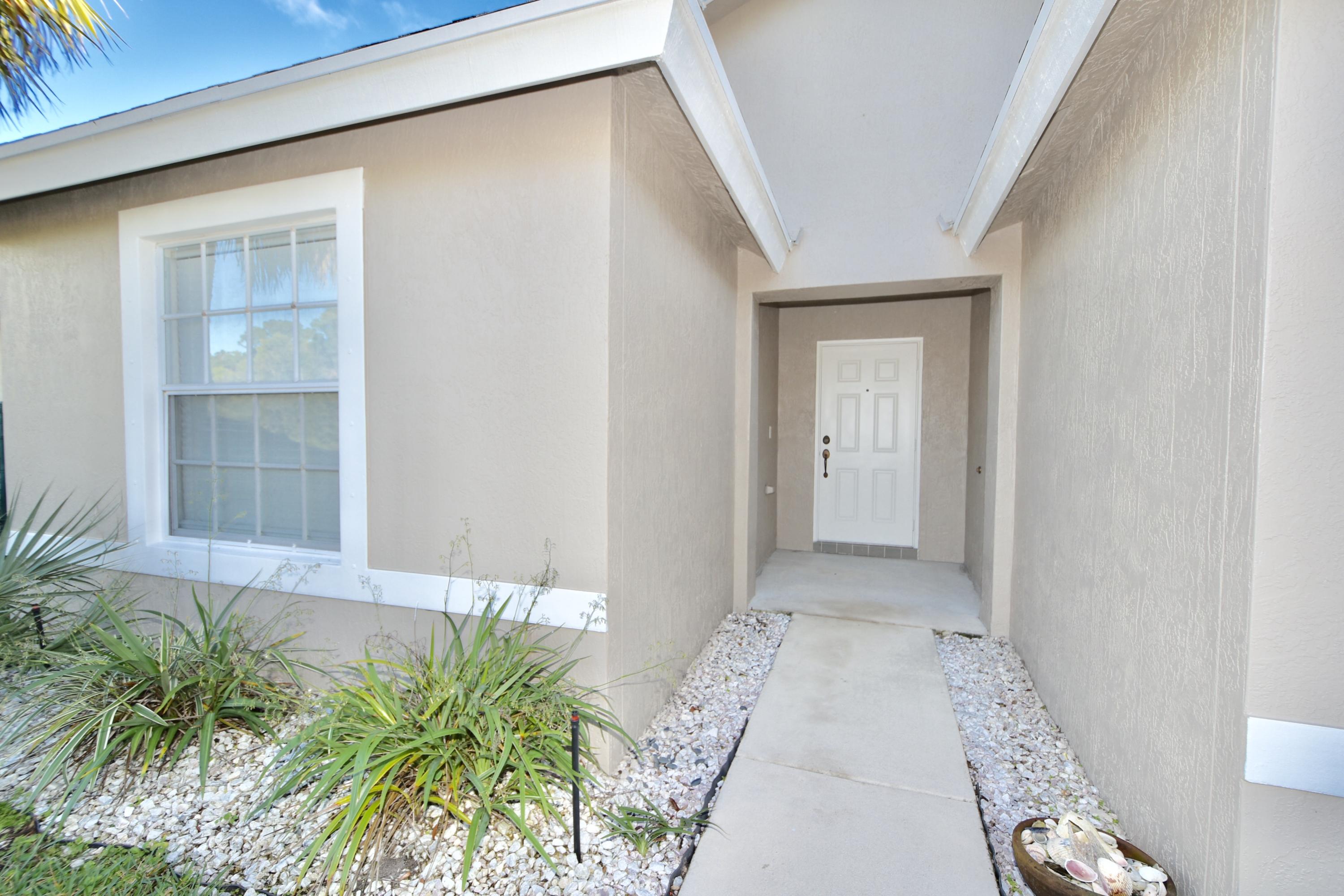 2512 Southwest Century Way Stuart, FL 34997 - Photo 4 of 52 Entrance