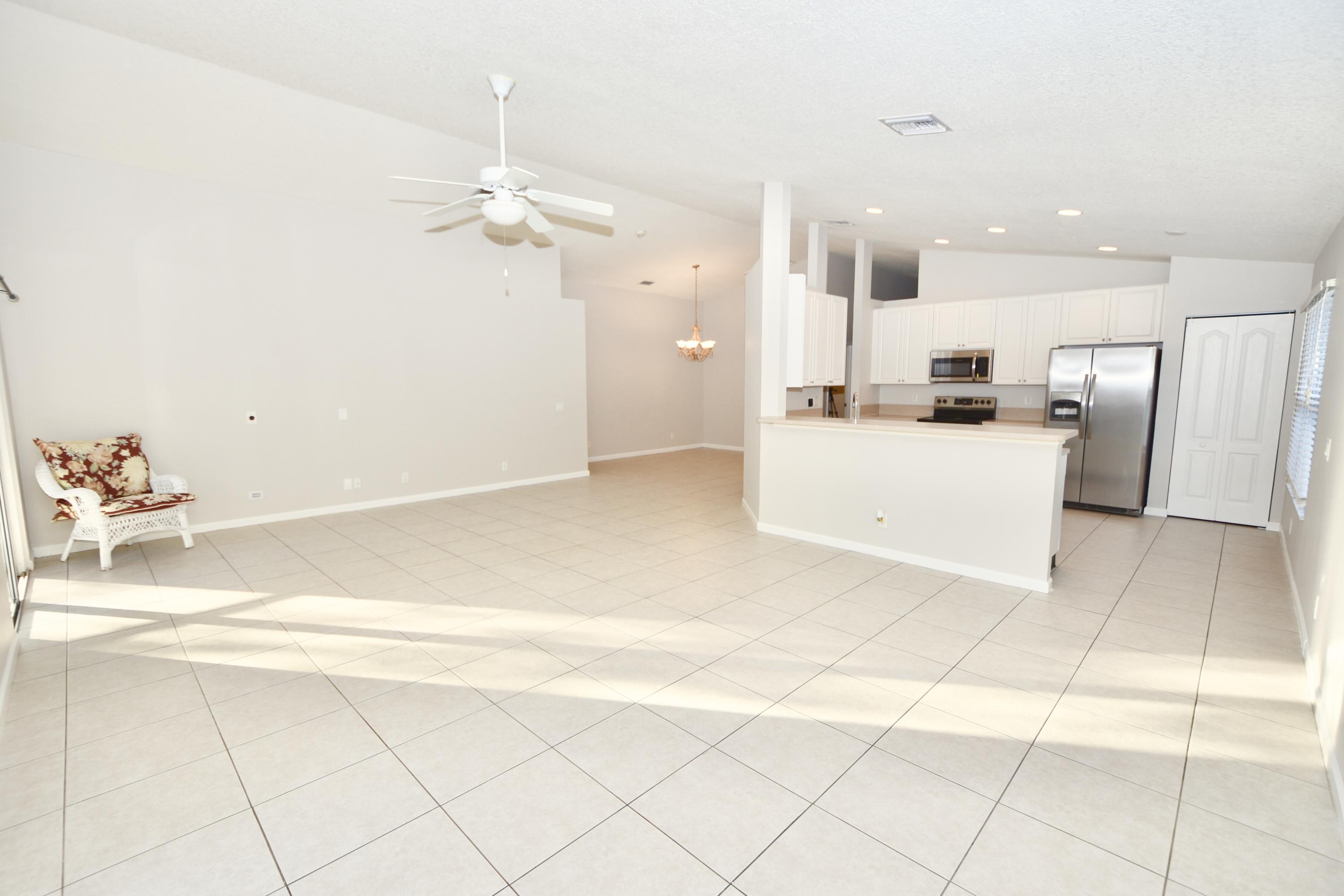 2512 Southwest Century Way Stuart, FL 34997 - Photo 8 of 52 Large furniture Ready