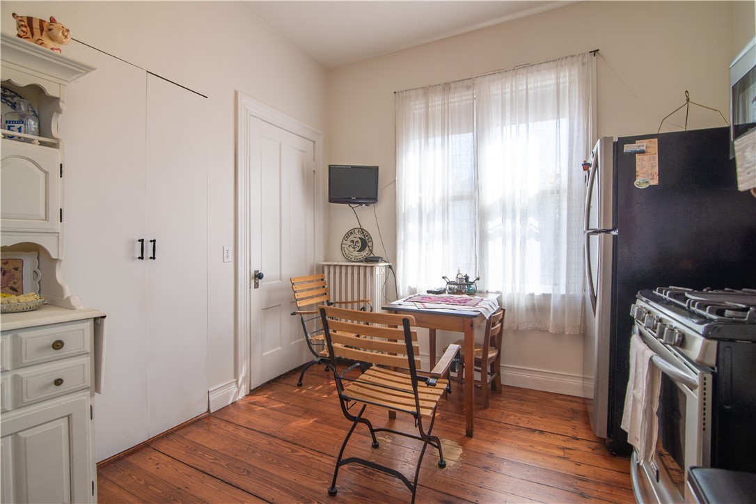 19 Stuart Street Pawtucket, RI 02860 - Photo 11 of 45
