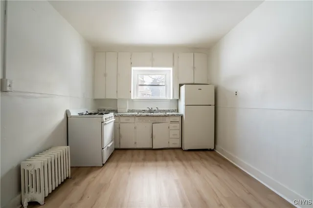 $1,100 | 3 Noyes Street, Unit 1, Utica, NY 13502