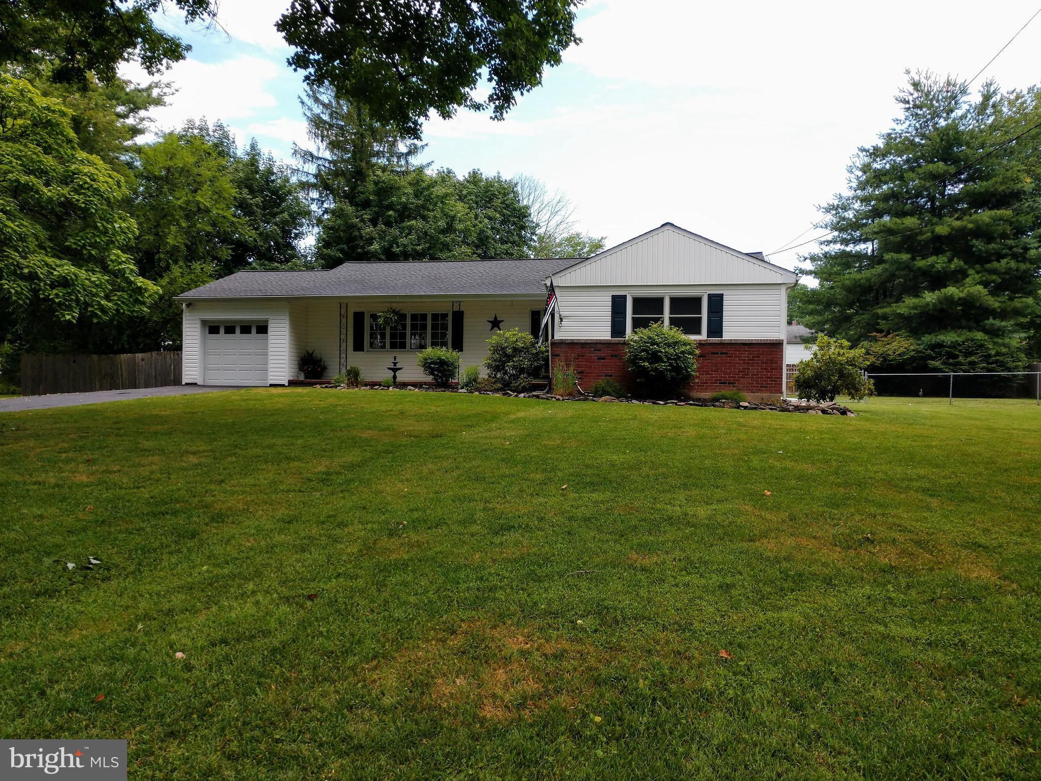 53 Bayberry Road Ewing, NJ 08618 - Photo 1 of 44 Gallery Image 1