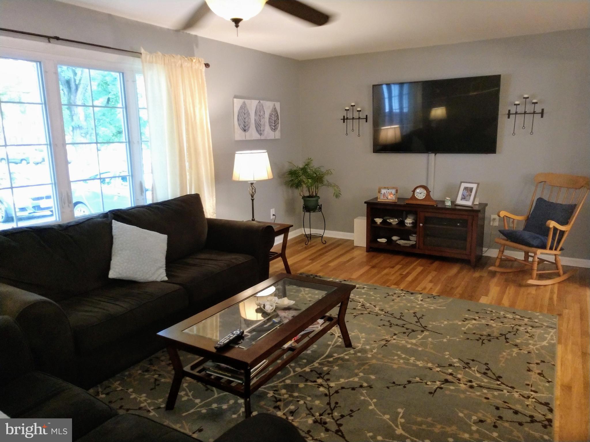 53 Bayberry Road Ewing, NJ 08618 - Photo 4 of 44 Gallery Image 4