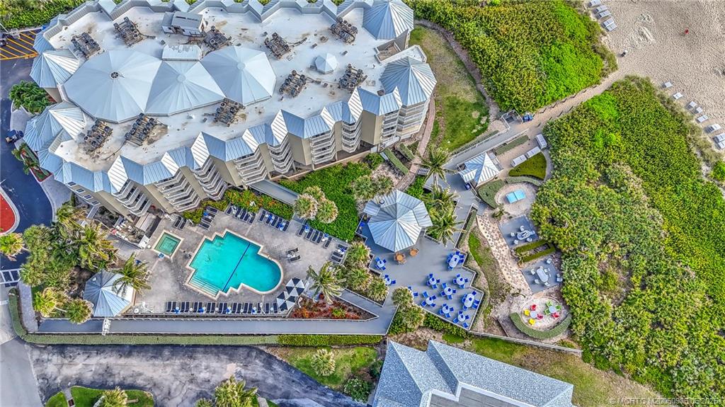 411 Northeast Plantation Road, Unit 511 Stuart, FL 34996 - Photo 36 of 45 an outdoor view with a sign board