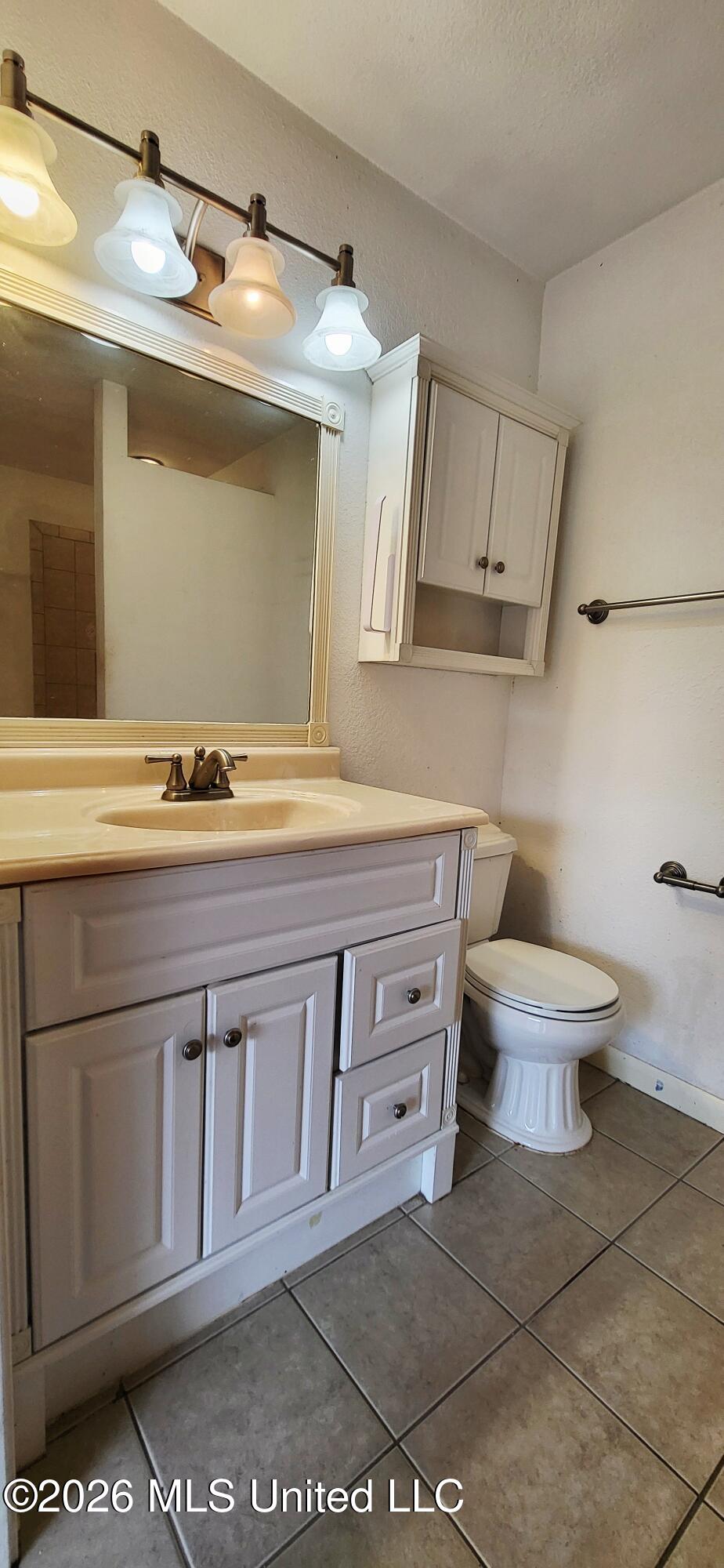 928 Courthouse Road, Unit 25 Gulfport, MS 39507 - Photo 6 of 17 20260430_140524