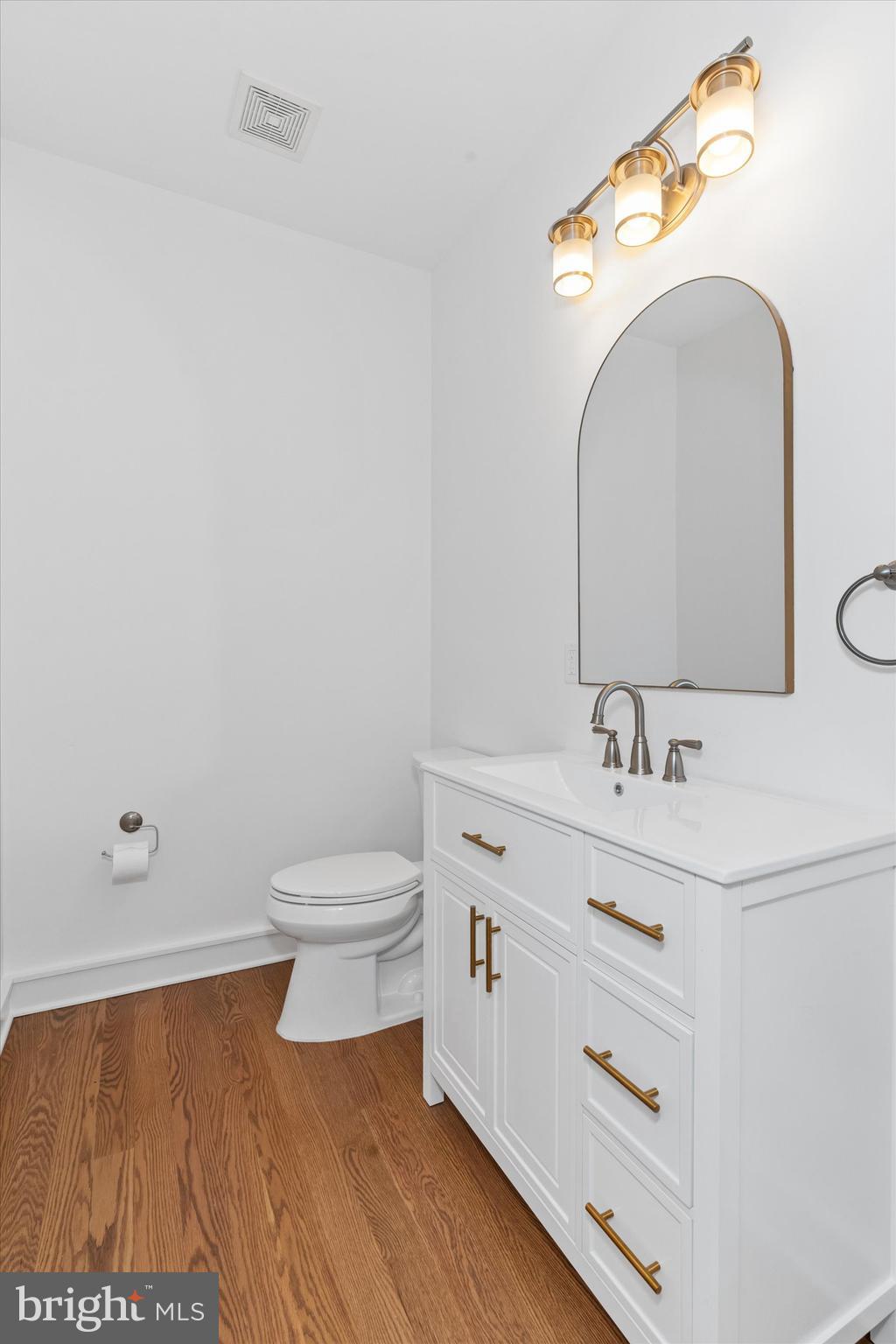 276 West Chestnut Hill Road Newark, DE 19713 - Photo 19 of 62 Half Bathroom