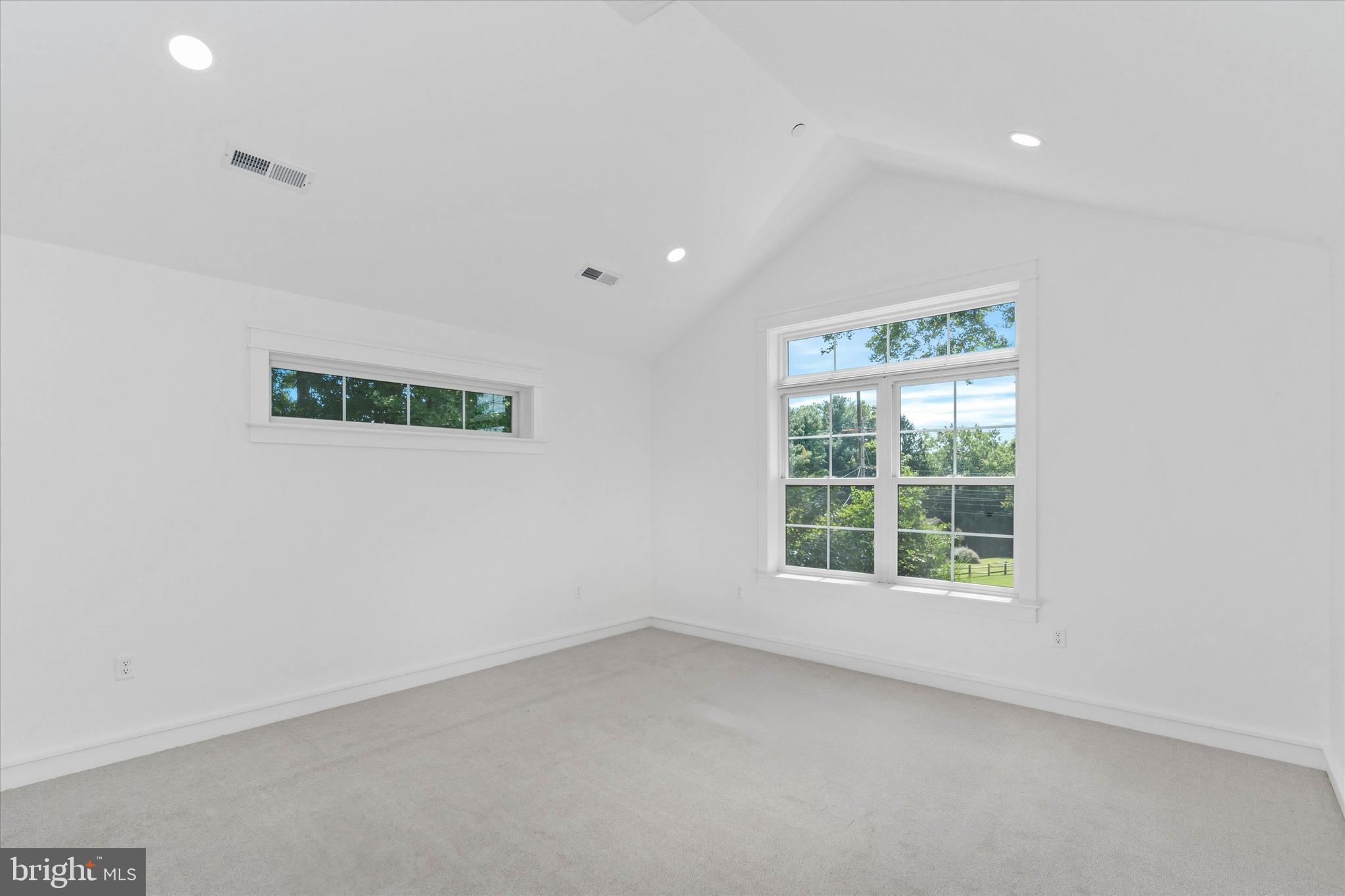 276 West Chestnut Hill Road Newark, DE 19713 - Photo 25 of 62 Primary Bedroom