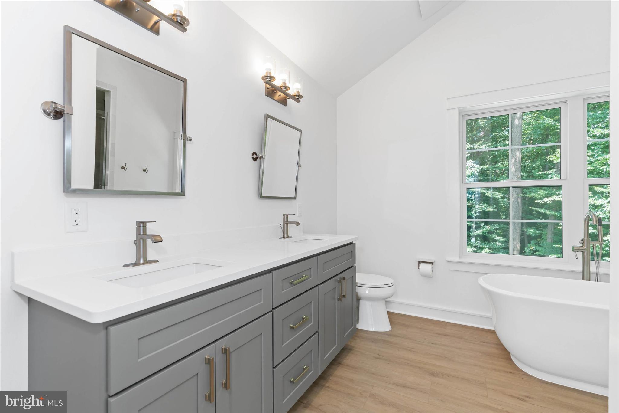 276 West Chestnut Hill Road Newark, DE 19713 - Photo 28 of 62 Primary Bathroom