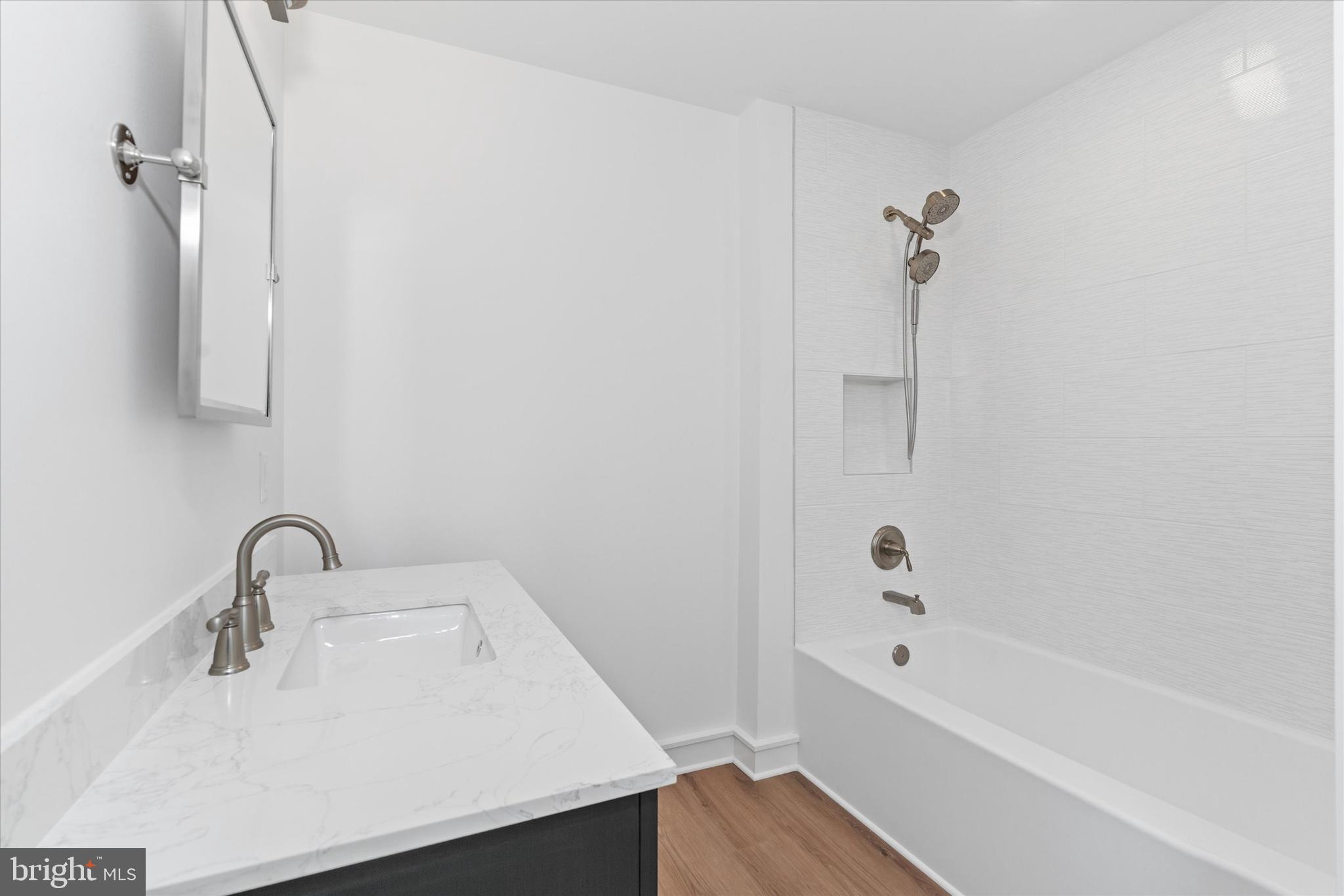 276 West Chestnut Hill Road Newark, DE 19713 - Photo 35 of 62 Bedroom 2 Ensuite Bathroom