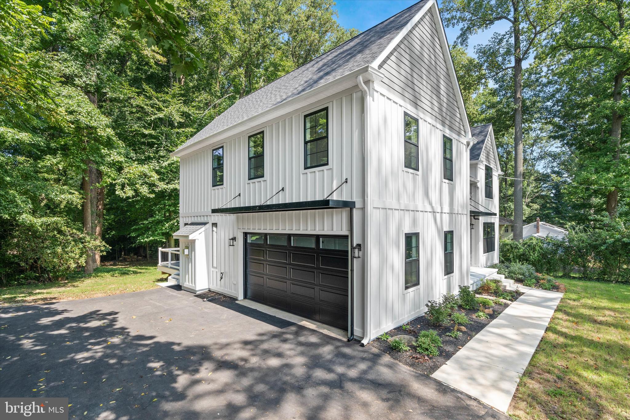 276 West Chestnut Hill Road Newark, DE 19713 - Photo 44 of 62 2 Car Garage with modern awning