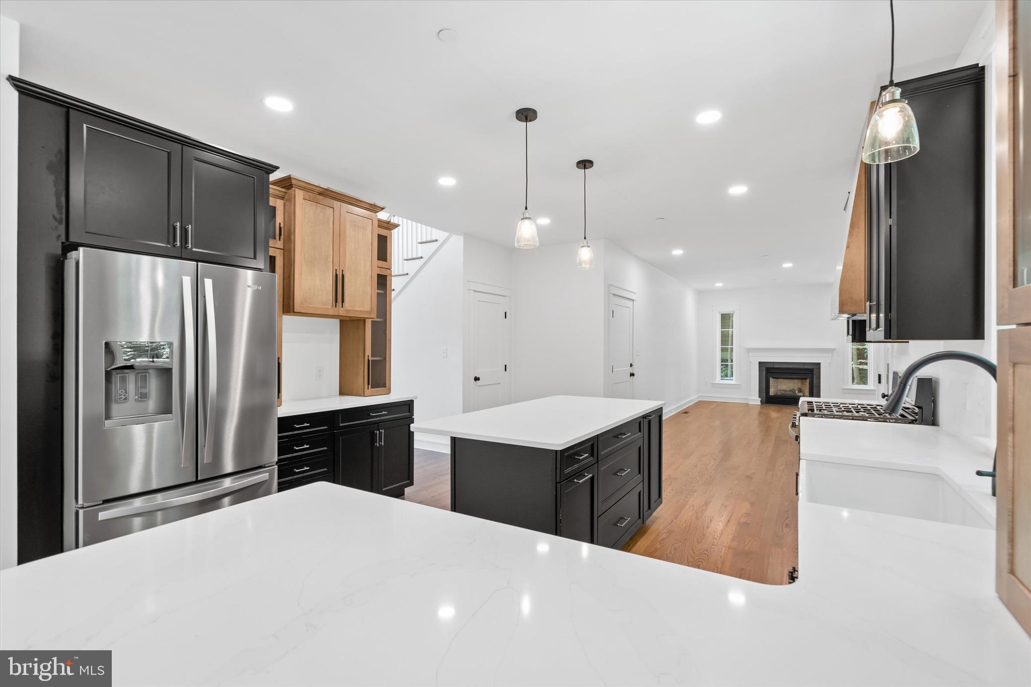 276 West Chestnut Hill Road Newark, DE 19713 - Photo 10 of 62 Kitchen view from peninsula