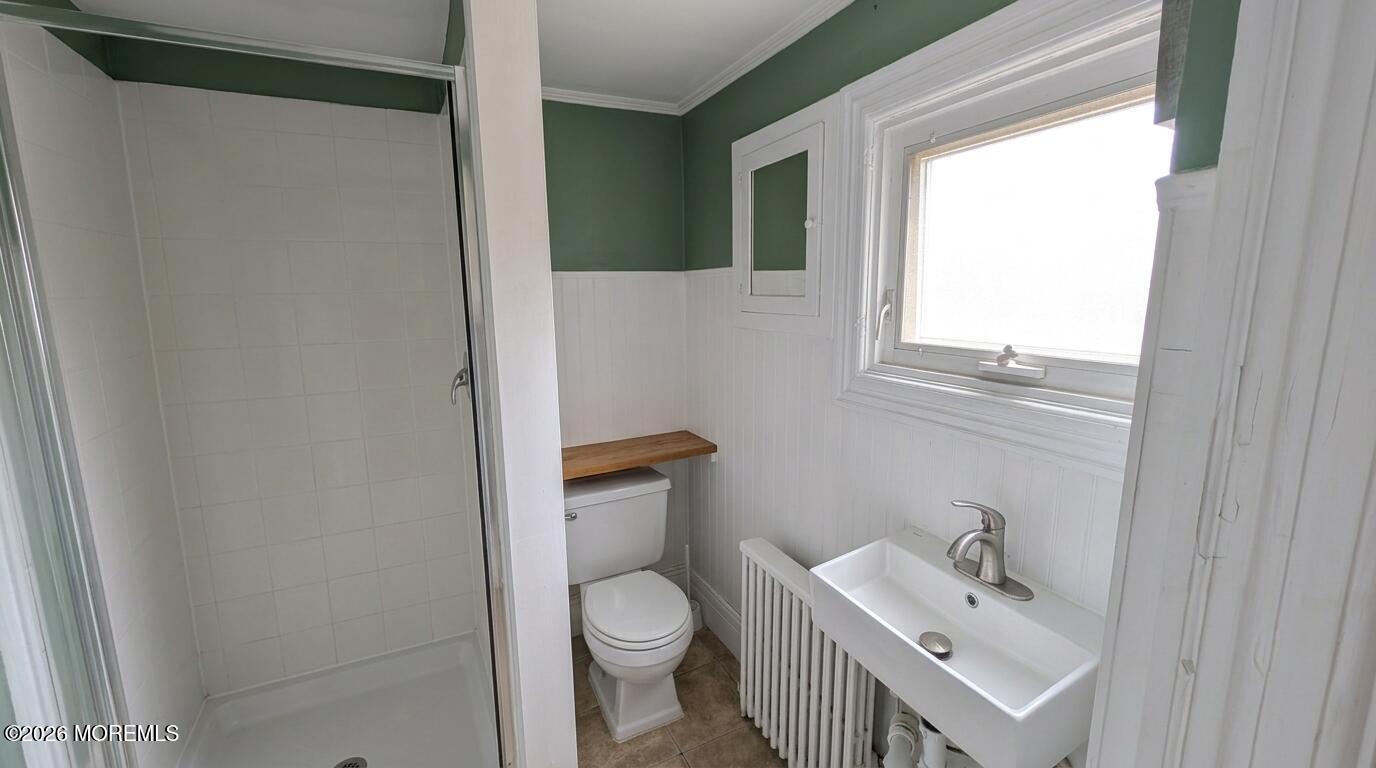 677 Locust Point Road Atlantic Highlands, NJ 07716 - Photo 12 of 17 TRW BATHROOM