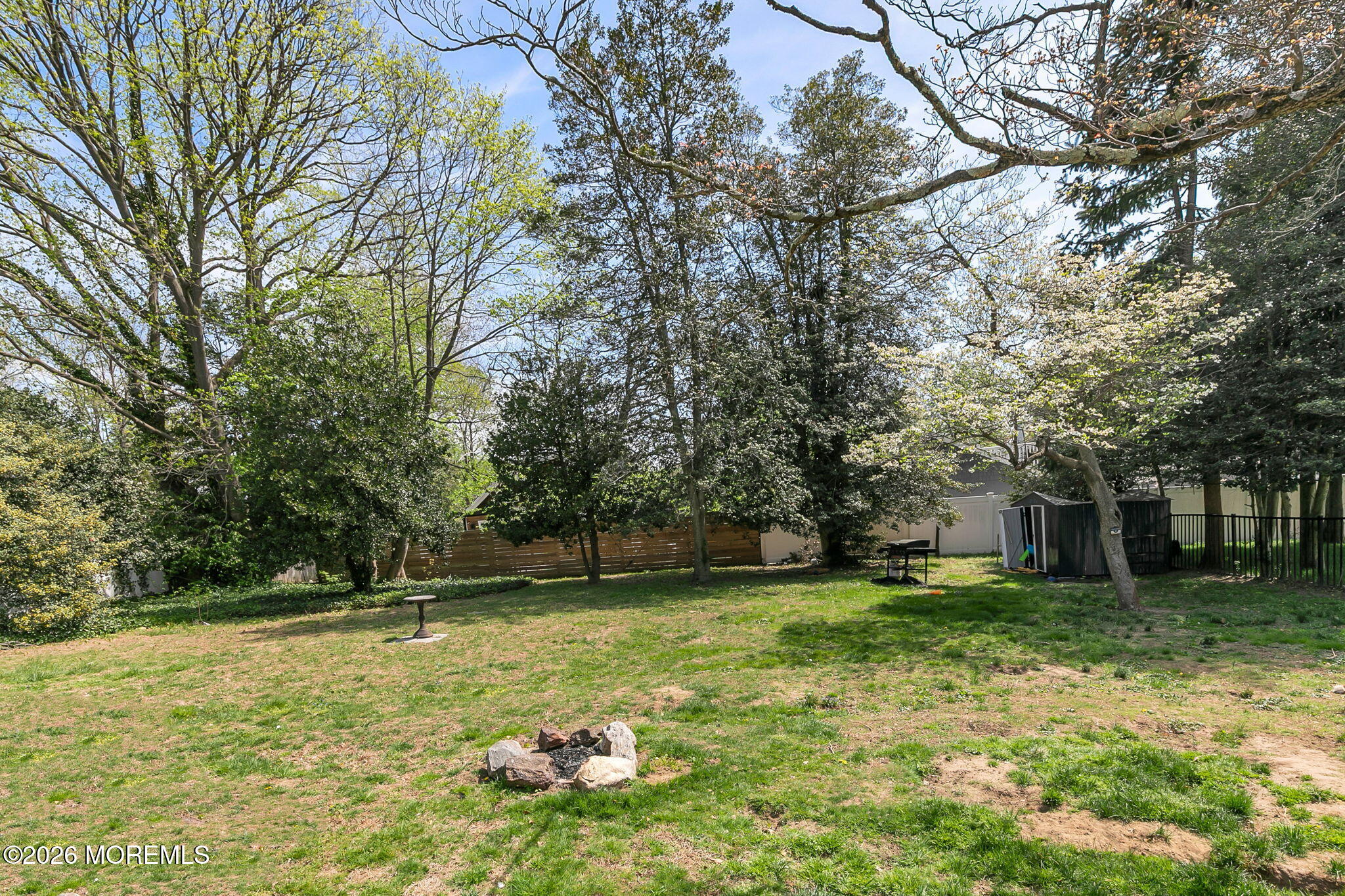 677 Locust Point Road Atlantic Highlands, NJ 07716 - Photo 14 of 17 yard2