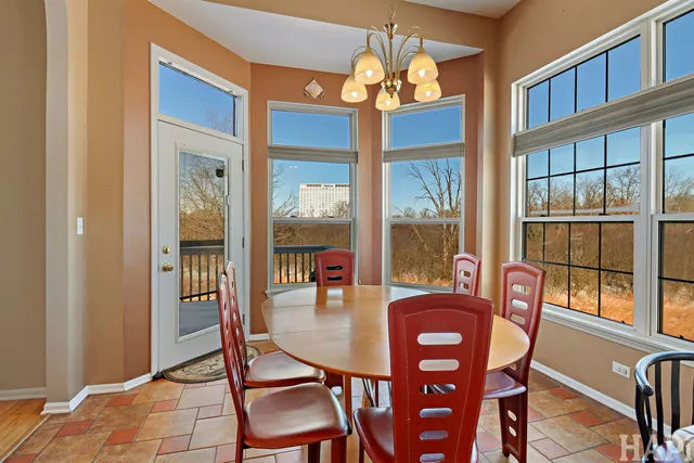 $409,000 | 274 Prairie View Lane, Unit 274, Wheeling, IL 60090