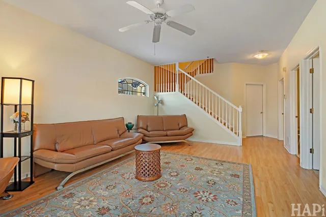 $409,000 | 274 Prairie View Lane, Unit 274, Wheeling, IL 60090