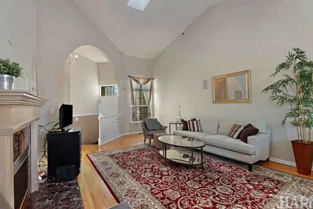 $409,000 | 274 Prairie View Lane, Unit 274, Wheeling, IL 60090