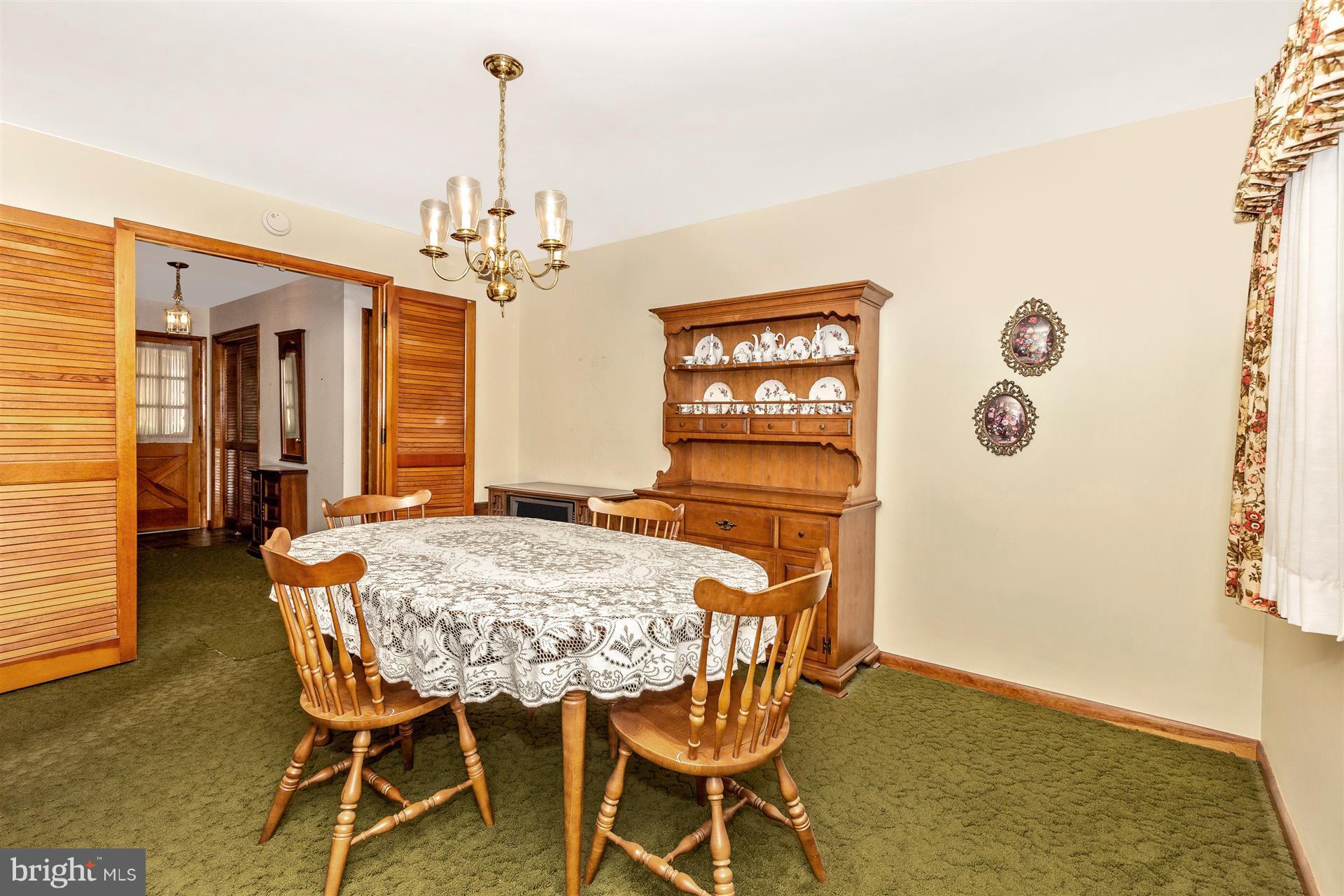 323 Roberts Mill Road Taneytown, MD 21787 - Photo 14 of 30 Dining Room