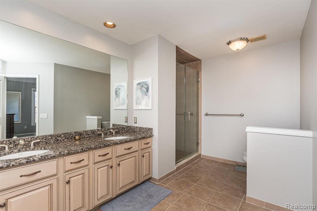 4245 Holly Lane Rochester, MI 48306 - Photo 23 of 48 Gallery Image 23