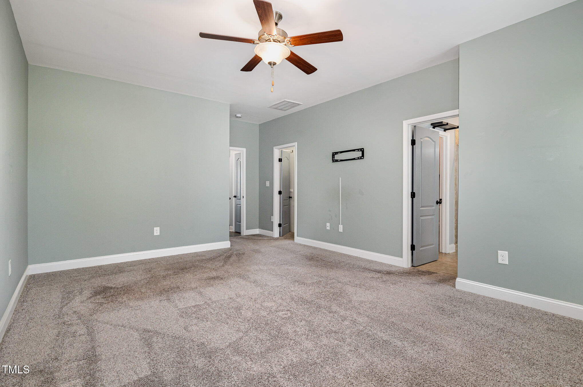 263 Pendleton Street Raeford, NC 28376 - Photo 17 of 41 010_file_836