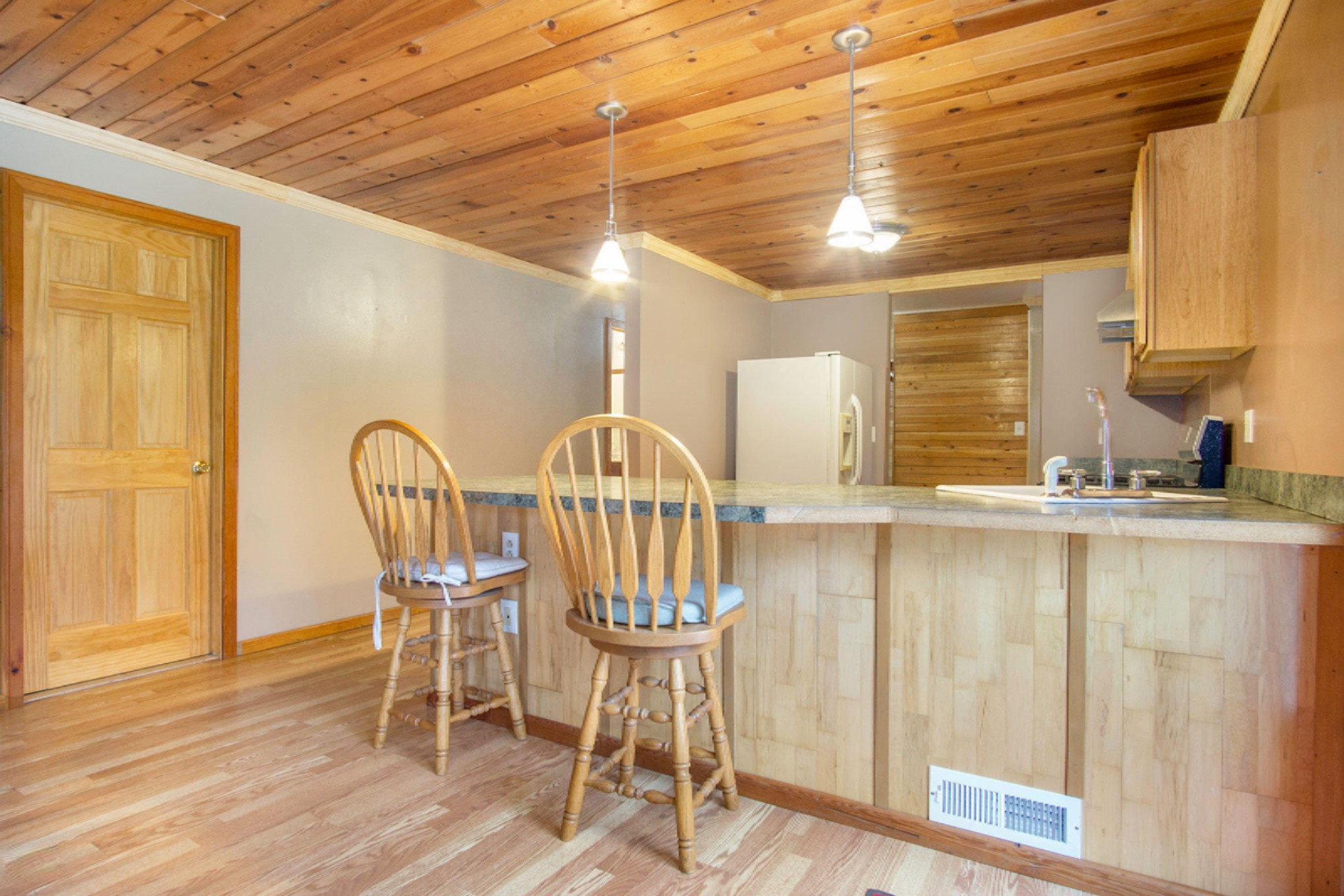 325 West Millerton Road Scottville, MI 49454 - Photo 7 of 27 DSC07340-1